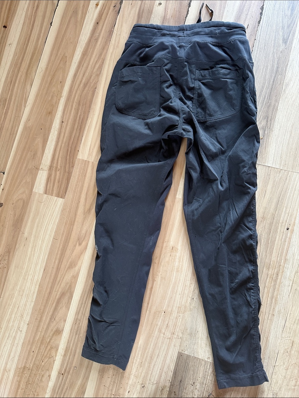 lululemon athletica Men's Black Slim Jogger Sweatpants - Picture 2 of 4